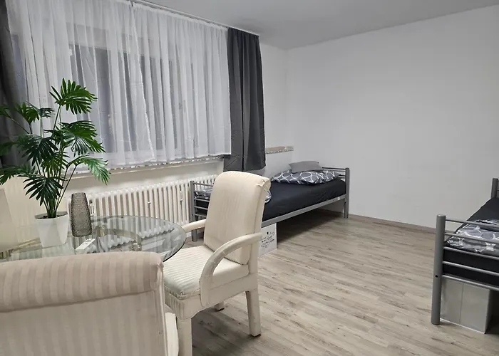 Big City Apartment Krefeld With Balcony
