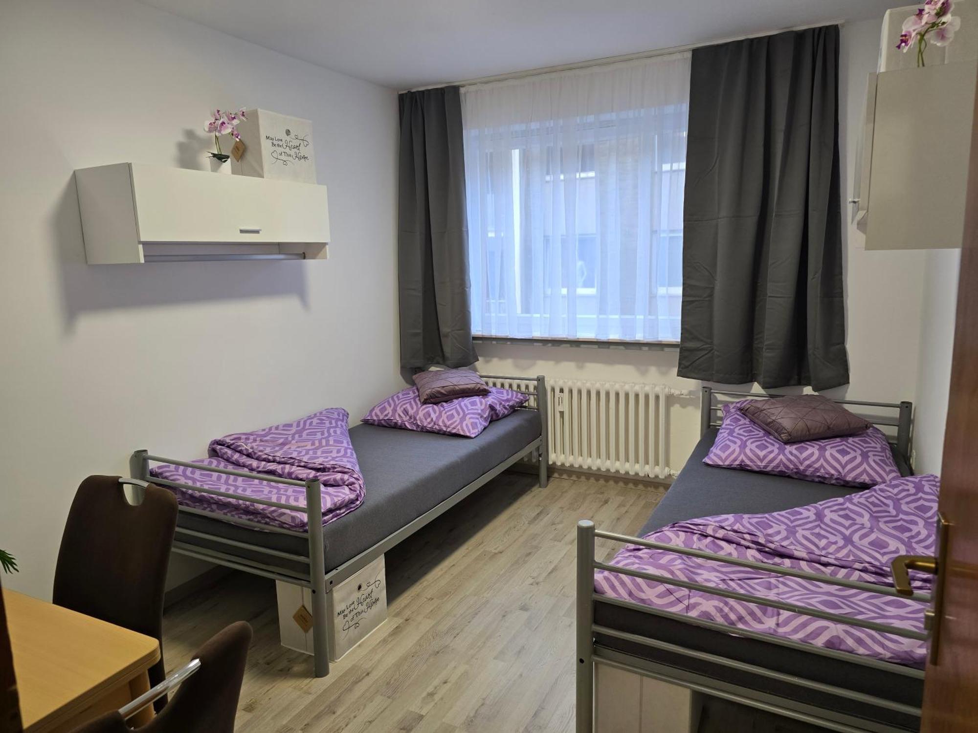 Big City Apartment Krefeld With Balcony