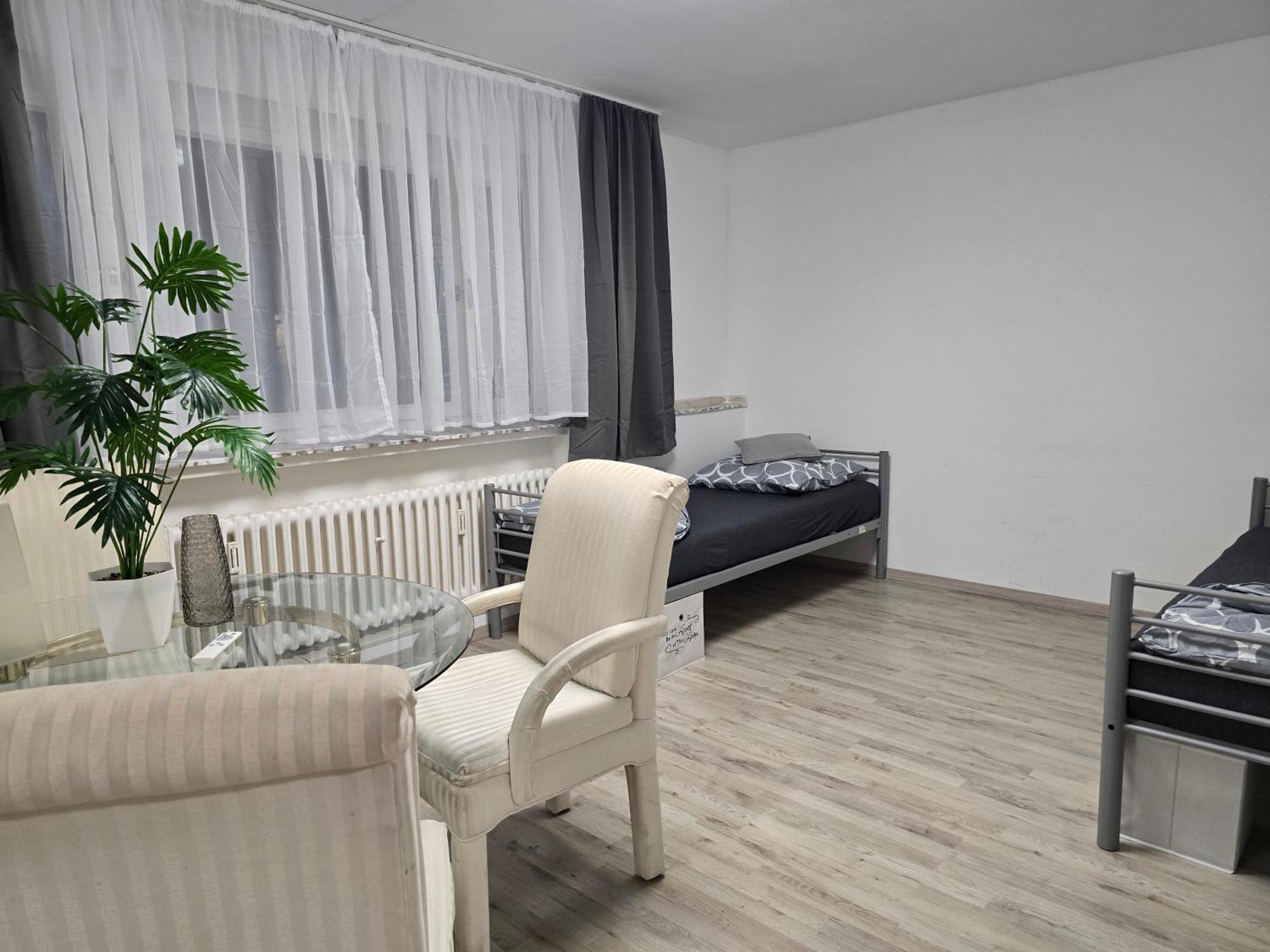 Big City Apartment Krefeld With Balcony Appartement *