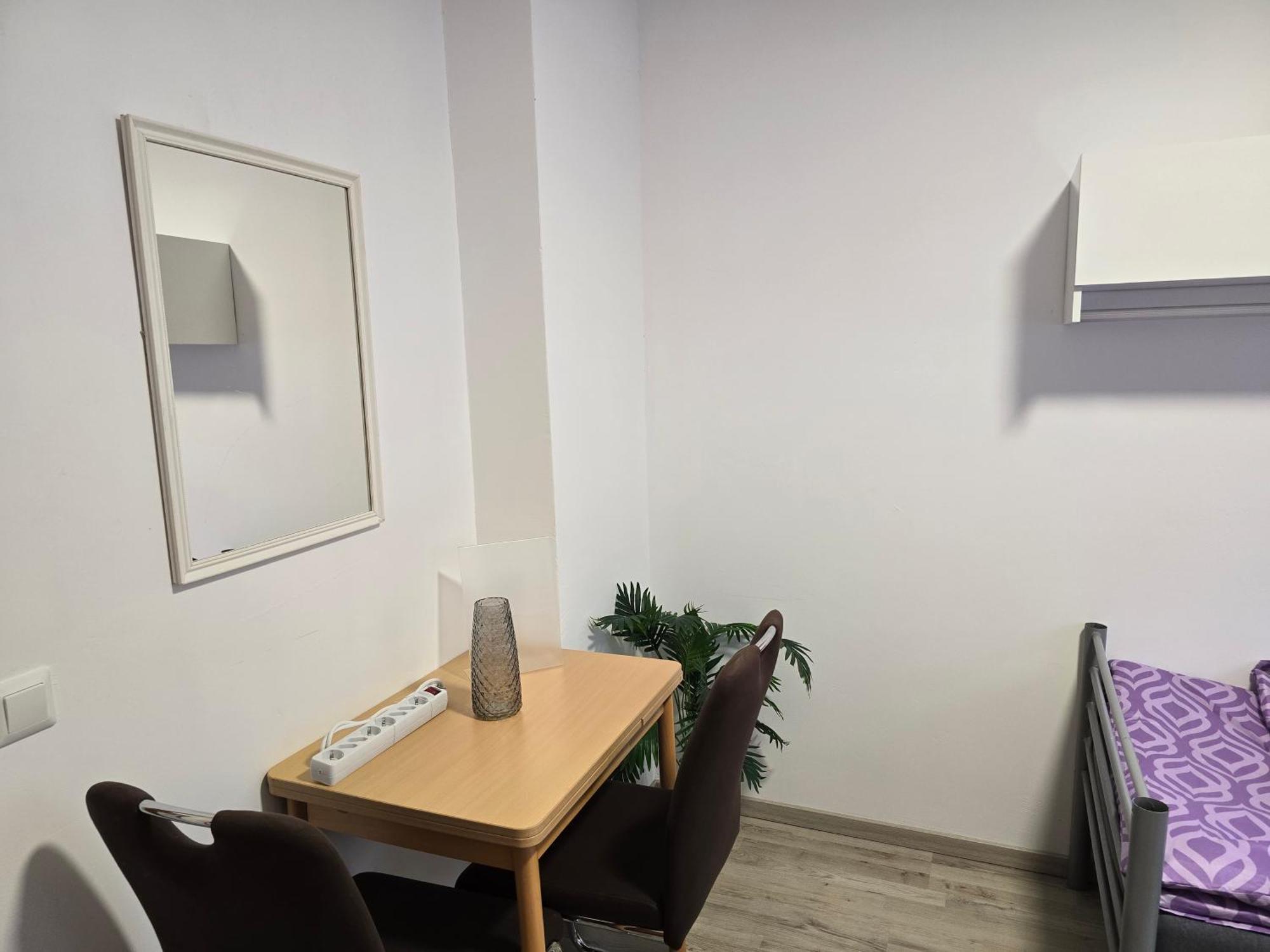 Big City Apartment Krefeld With Balcony Krefeld